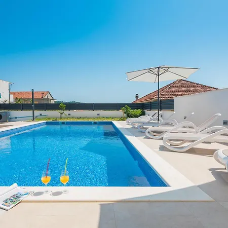 Apollo Appartement