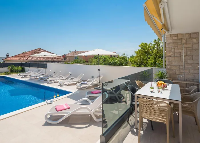 Апартаменти Apollo